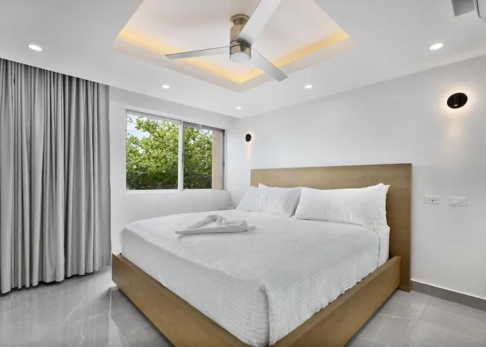 Island Living Luxury Apartahotel