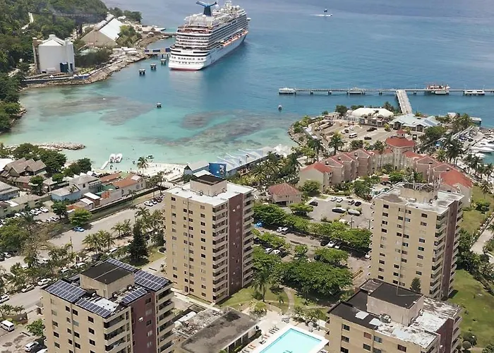 Island Living Luxury Ocho Ríos