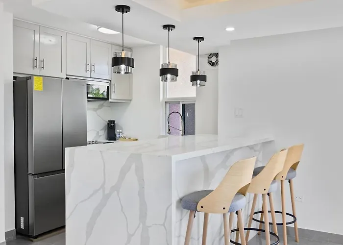 Island Living Luxury Apartahotel